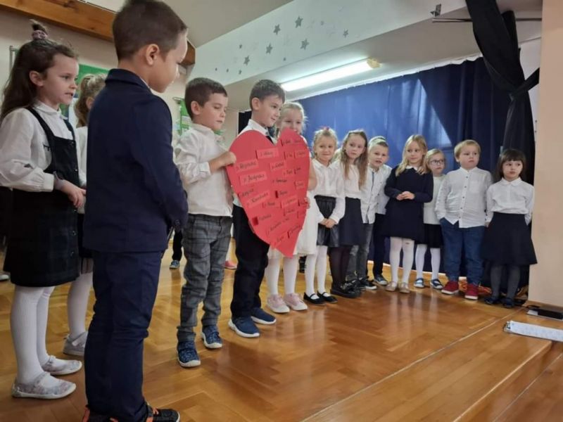Dzień Edukacji Narodowej 2 f_large_18156eb44ec1947f385859b2049fdba90f6a4bcbb70b