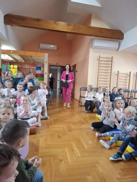Dzień Edukacji Narodowej 10 f_large_1815ba03e2d3c9860486c46f91decca6e95a7b614977