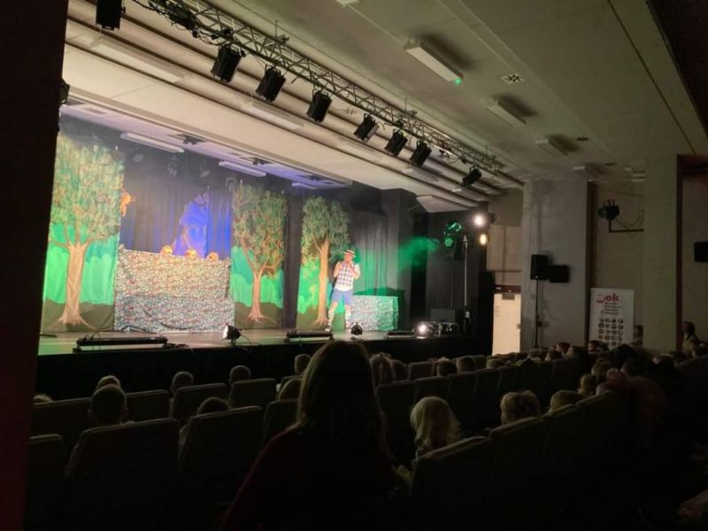Wyjazd do Regionalnego Centrum Kulturalno – Bibliotecznego w Brzesku na spektakl „Kubuś Puchatek”