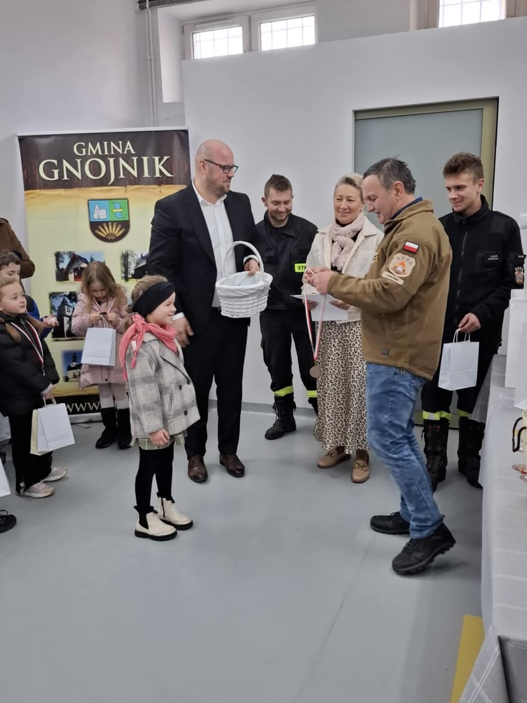 Konkurs plastyczny " Ziemia - Woda - Powietrze - Strażacy na straży ochrony środowiska" 2 FB_IMG_1743093855842