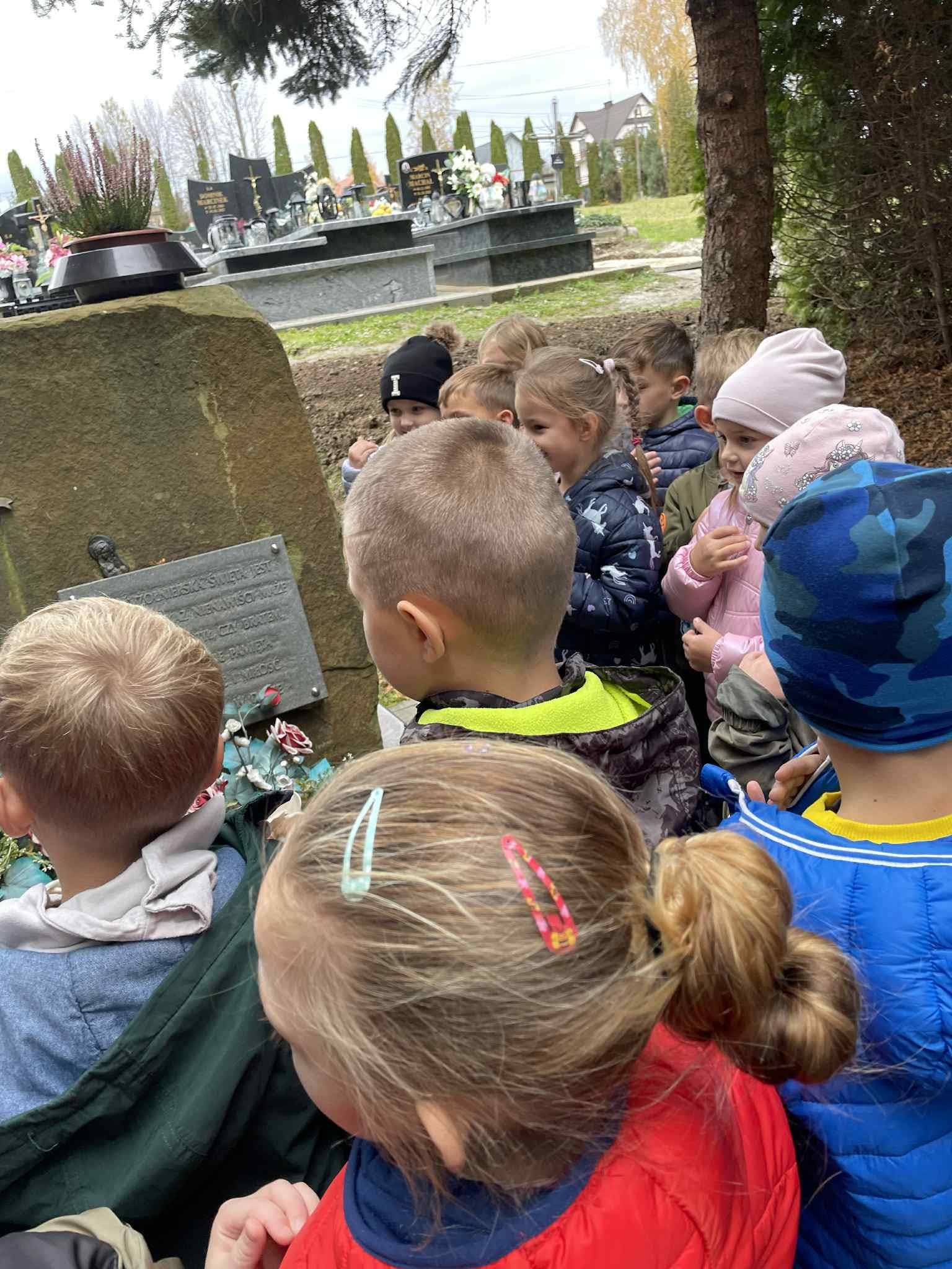 Wizyta na cmentarzu 3 FB_IMG_1762874724069