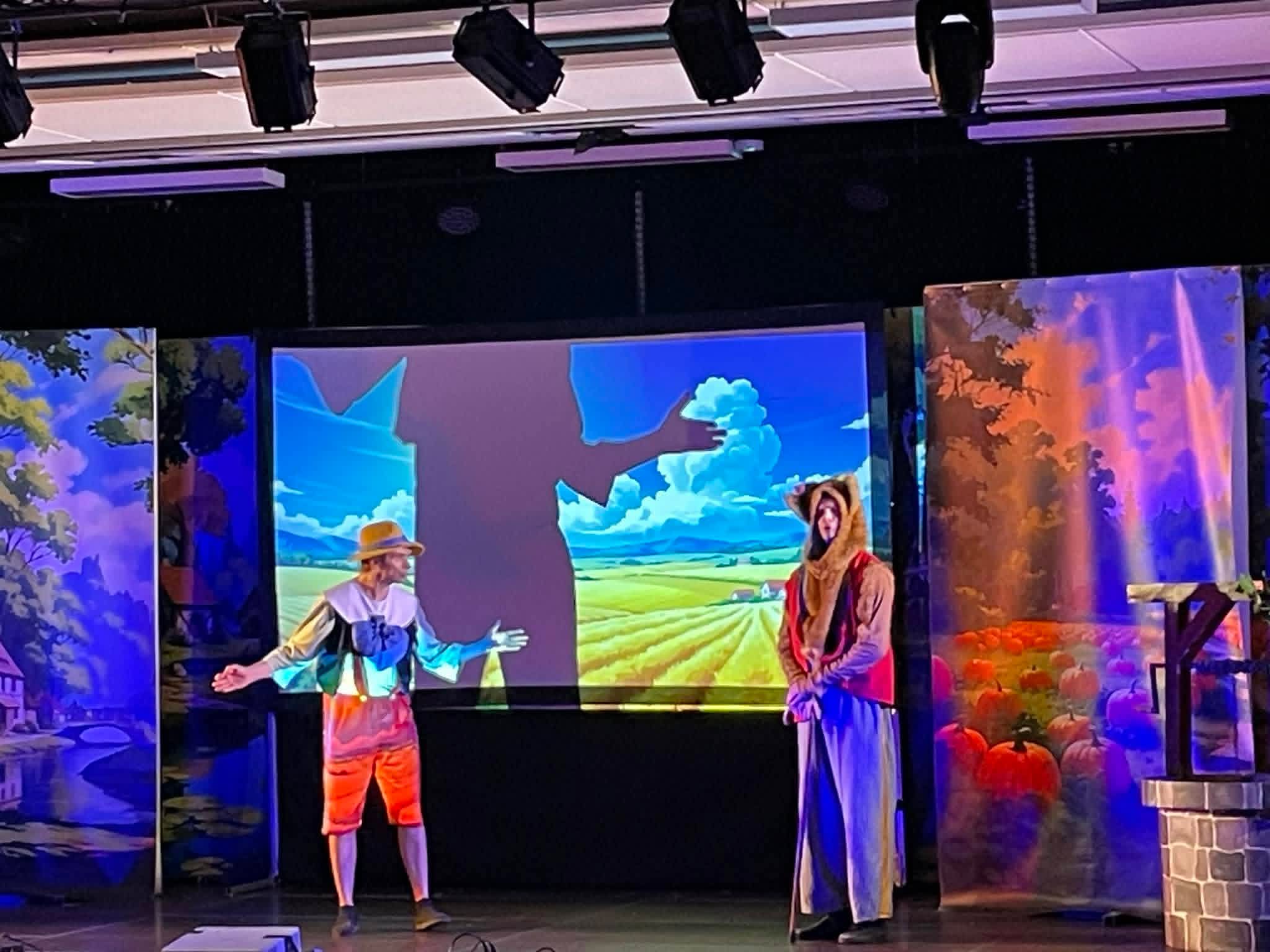 Wyjazd do Centrum Bibliotecznego w Brzesku na spektakl „Pinokio”