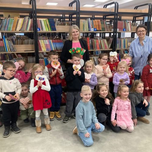 Walentynki w przedszkolu oraz walentynkowe warsztaty w Gminnej Bibliotece w Gnojniku